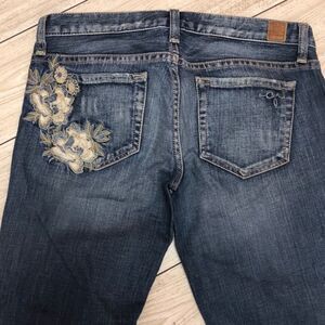 Guess foxy flare stretch embroidered jeans size 27
